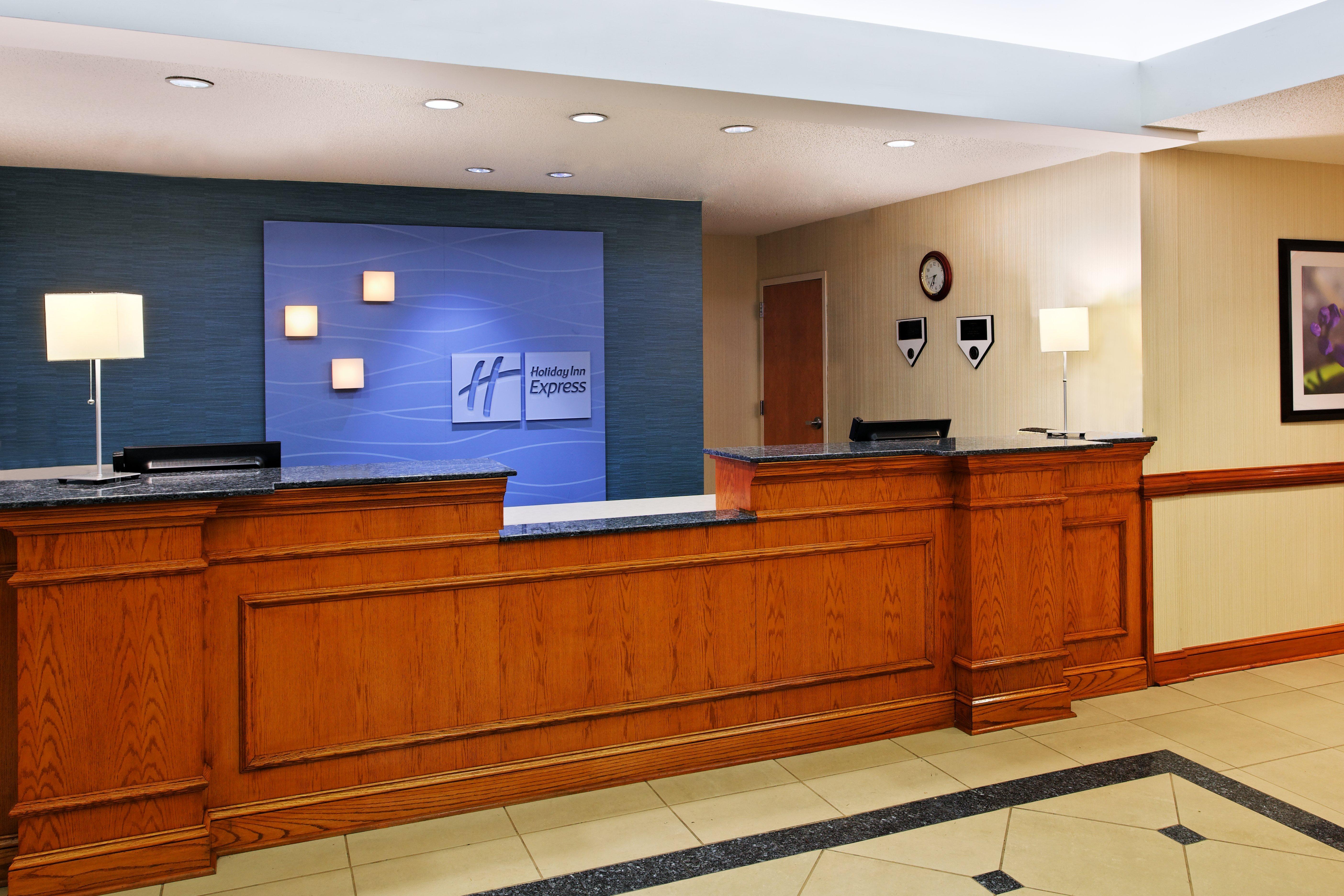 Holiday Inn Express Richmond-Brandermill-Hull Street By Ihg Exterior foto