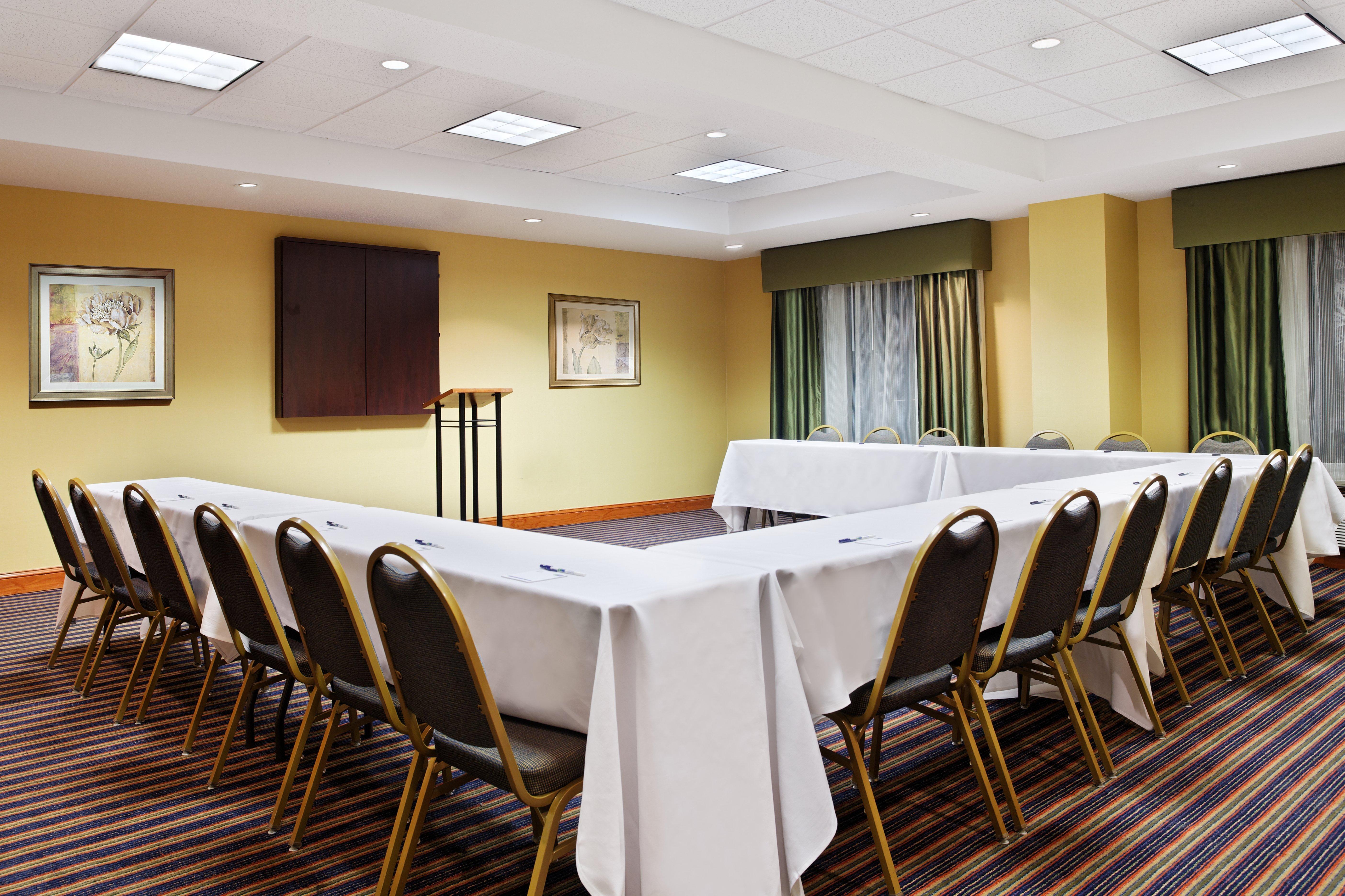 Holiday Inn Express Richmond-Brandermill-Hull Street By Ihg Exterior foto